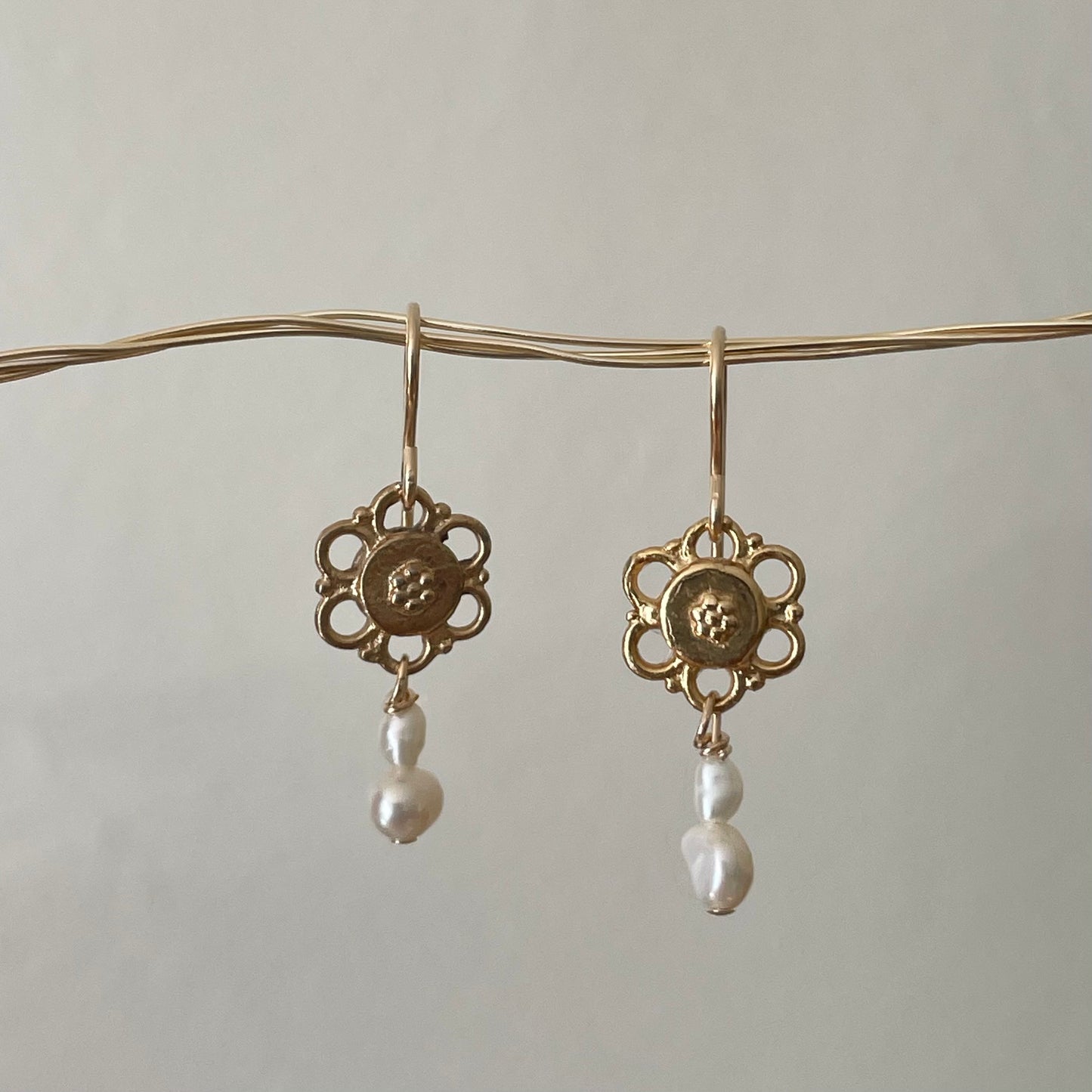 flower drop earrings