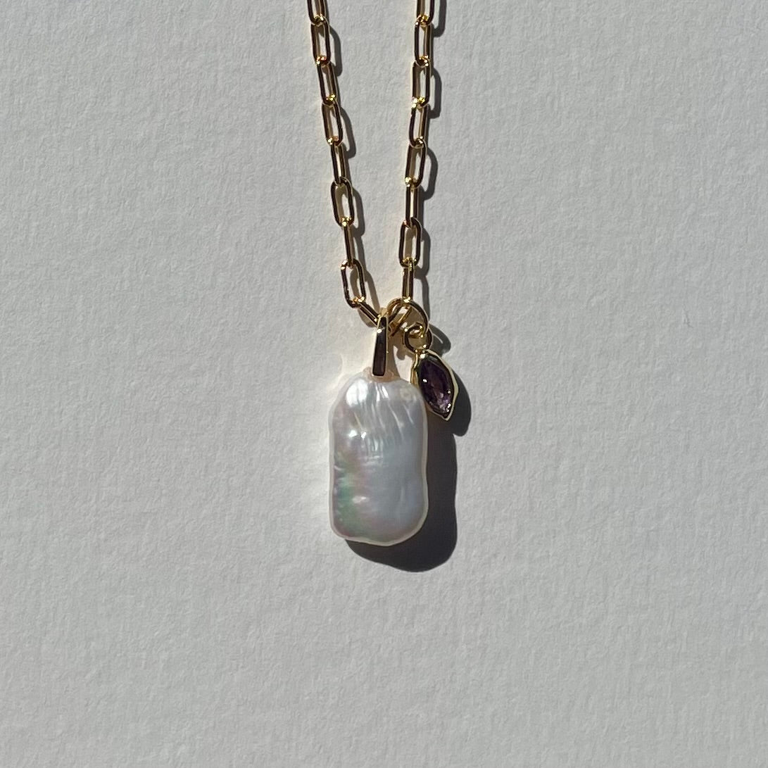 gold pearl pendant