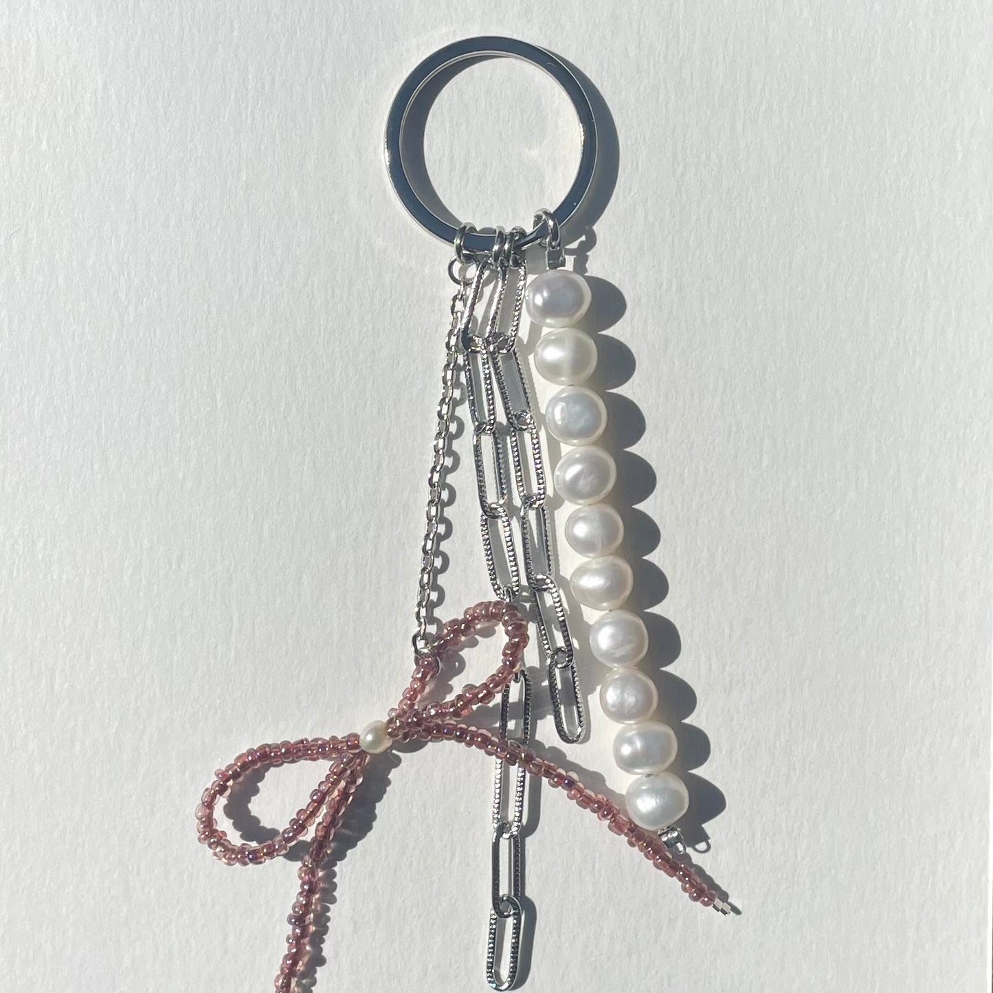 pearl bow keychain